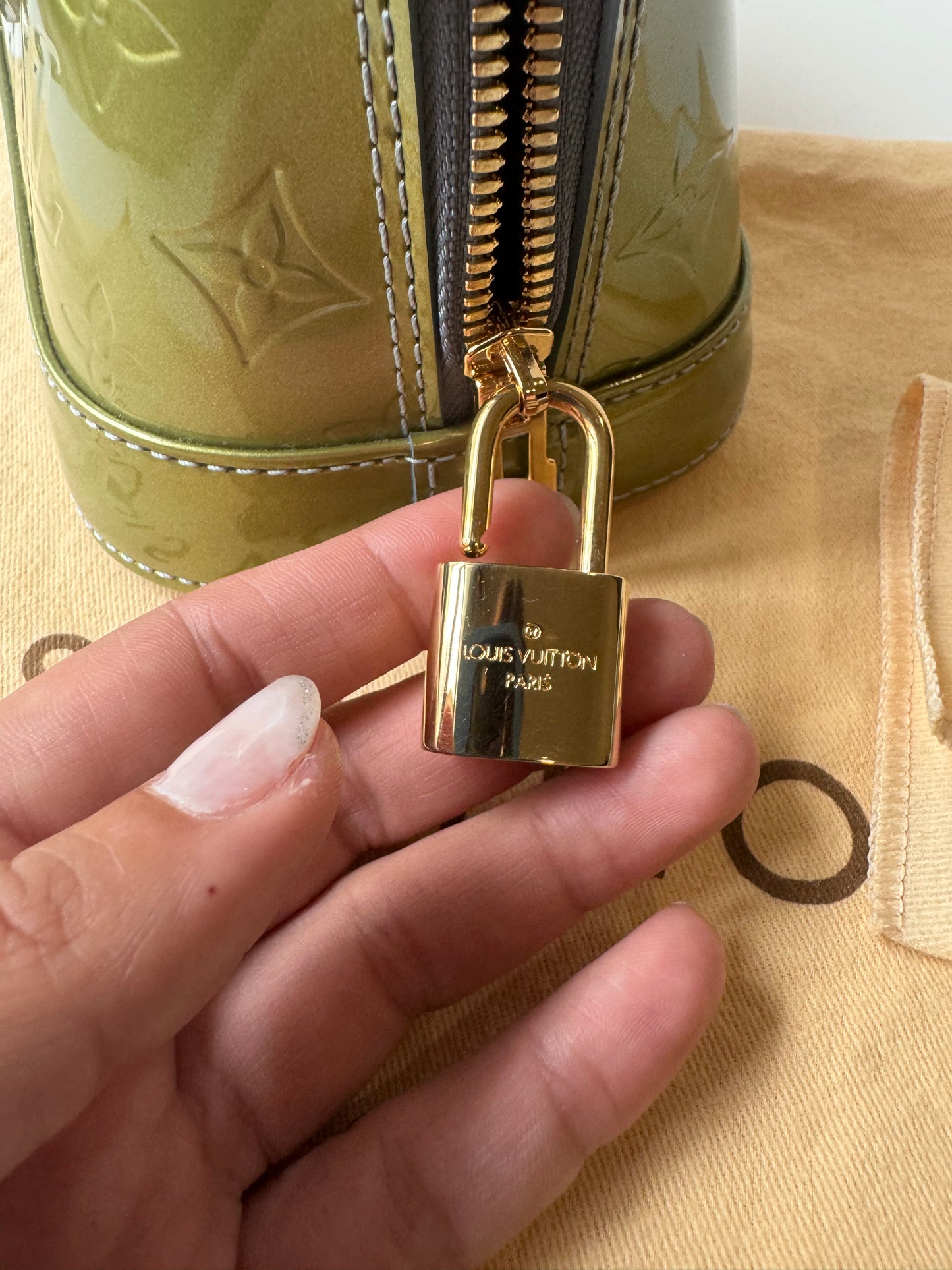 Louis Vuitton Alma