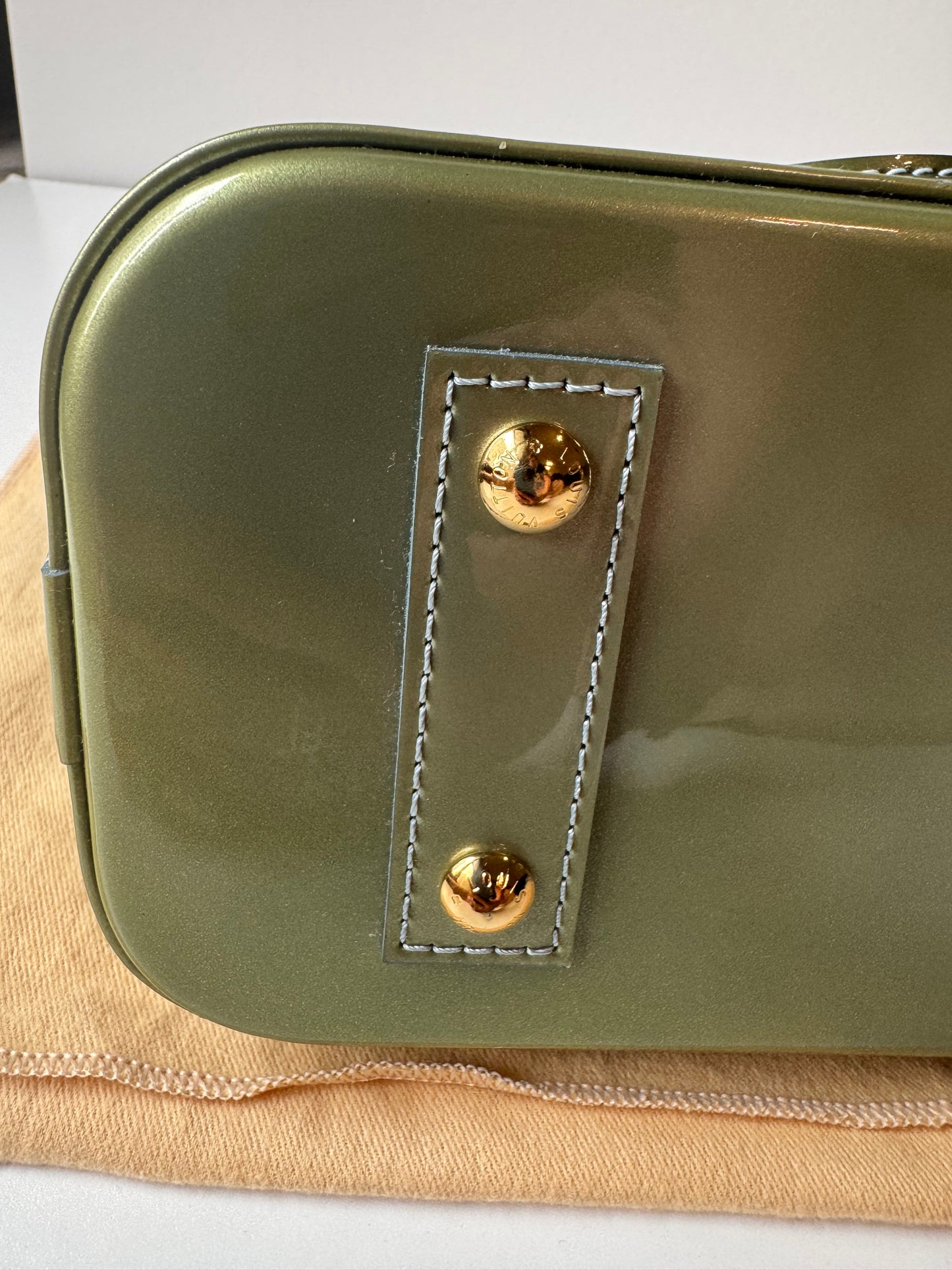 Louis Vuitton Alma