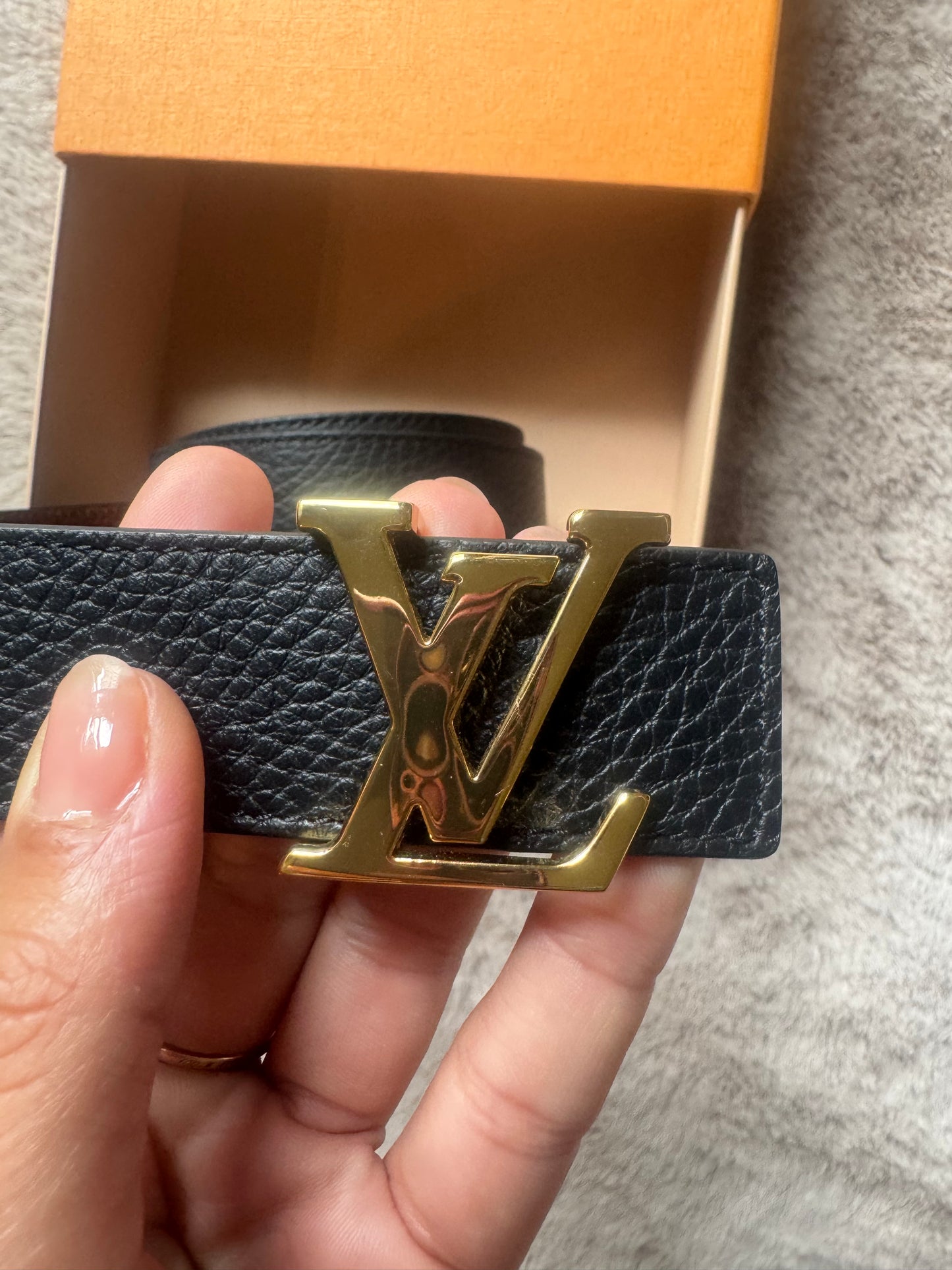 Louis Vuitton Cintura LV Initiales reversibile