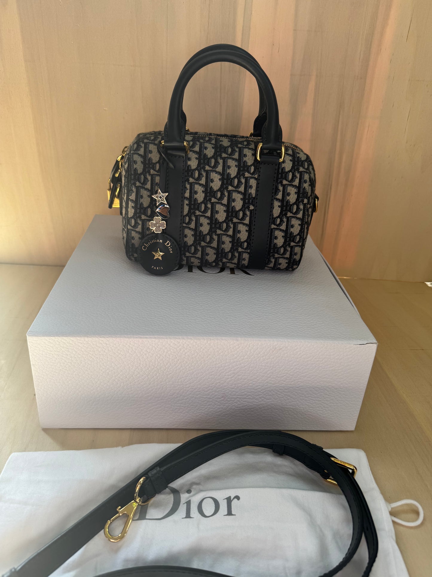 Dior Groove 20