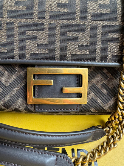 Fendi Baguette Chain Midi