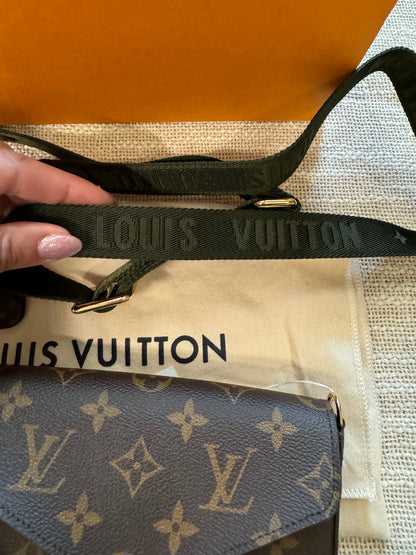 Louis Vuitton Monogram Félicie Strap and Go