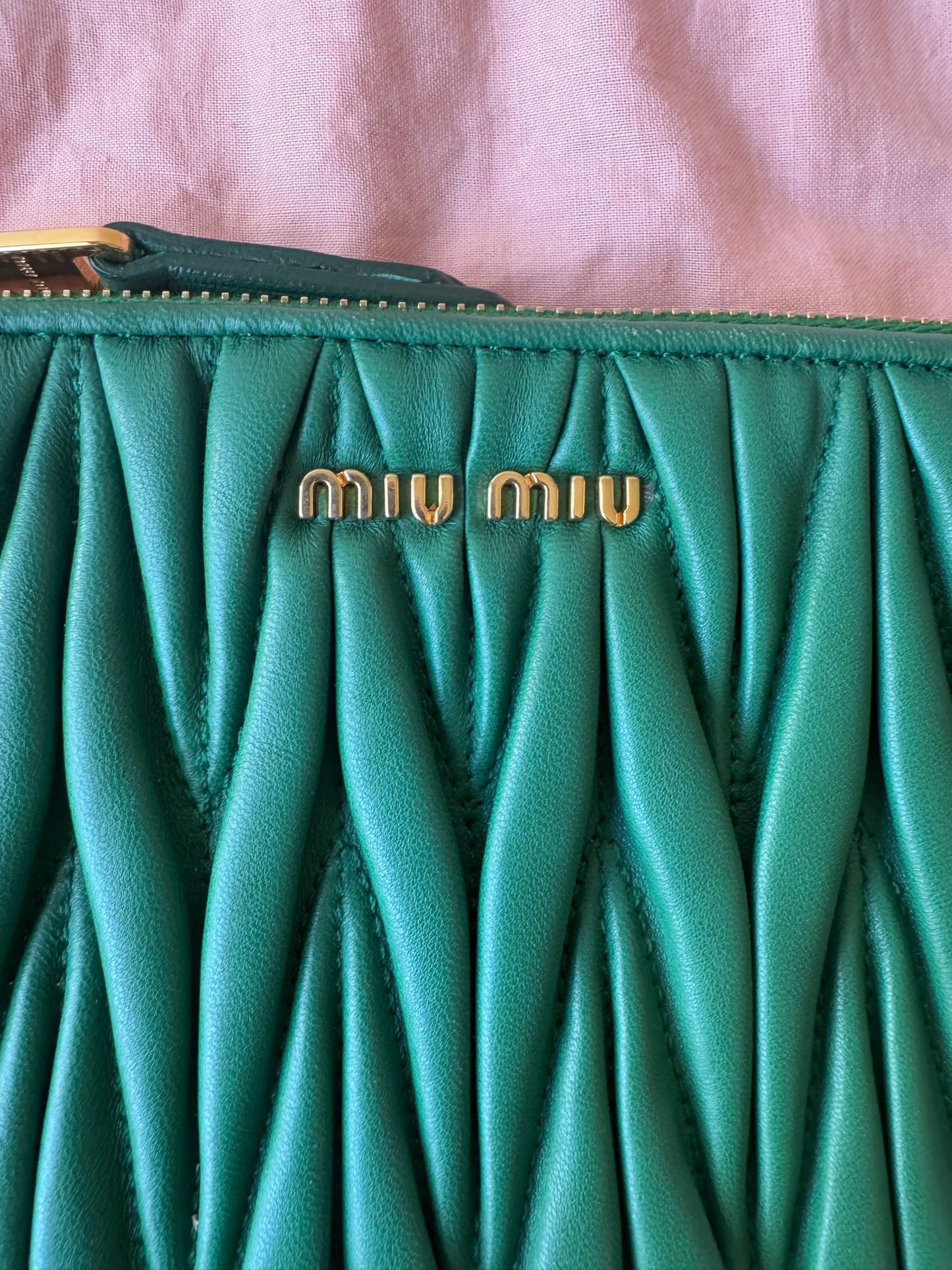 Miu Miu pochette