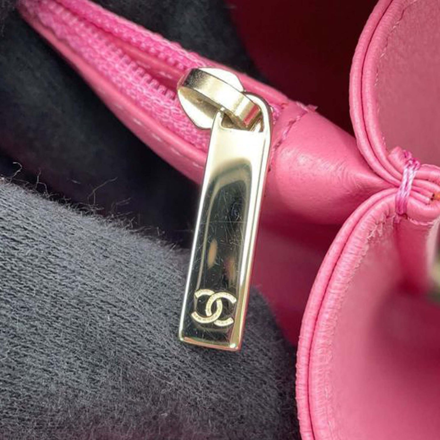 Chanel Tricolor Caviar CC Filigree Vanity Case