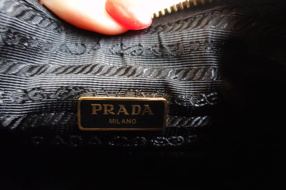 Prada Re Edition 2005