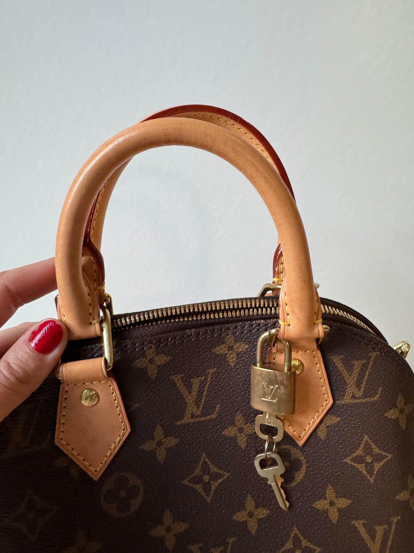 Louis Vuitton Alma BB