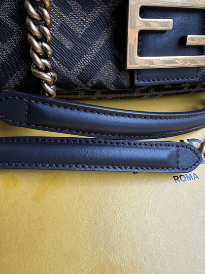 Fendi Baguette Chain Midi