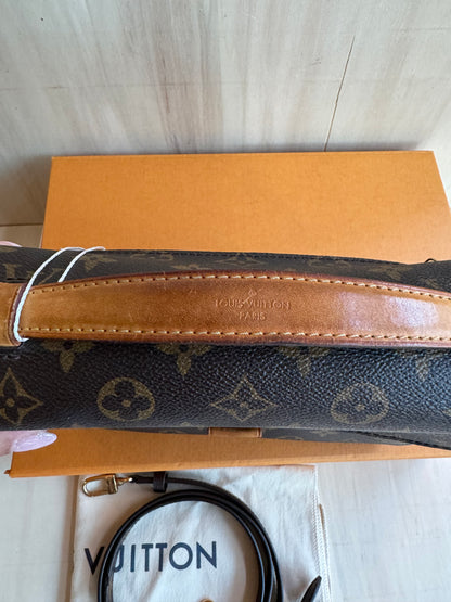 Louis Vuitton Monogram Pochette Metis