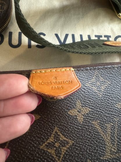 Louis Vuitton Multi pochette Accessoires