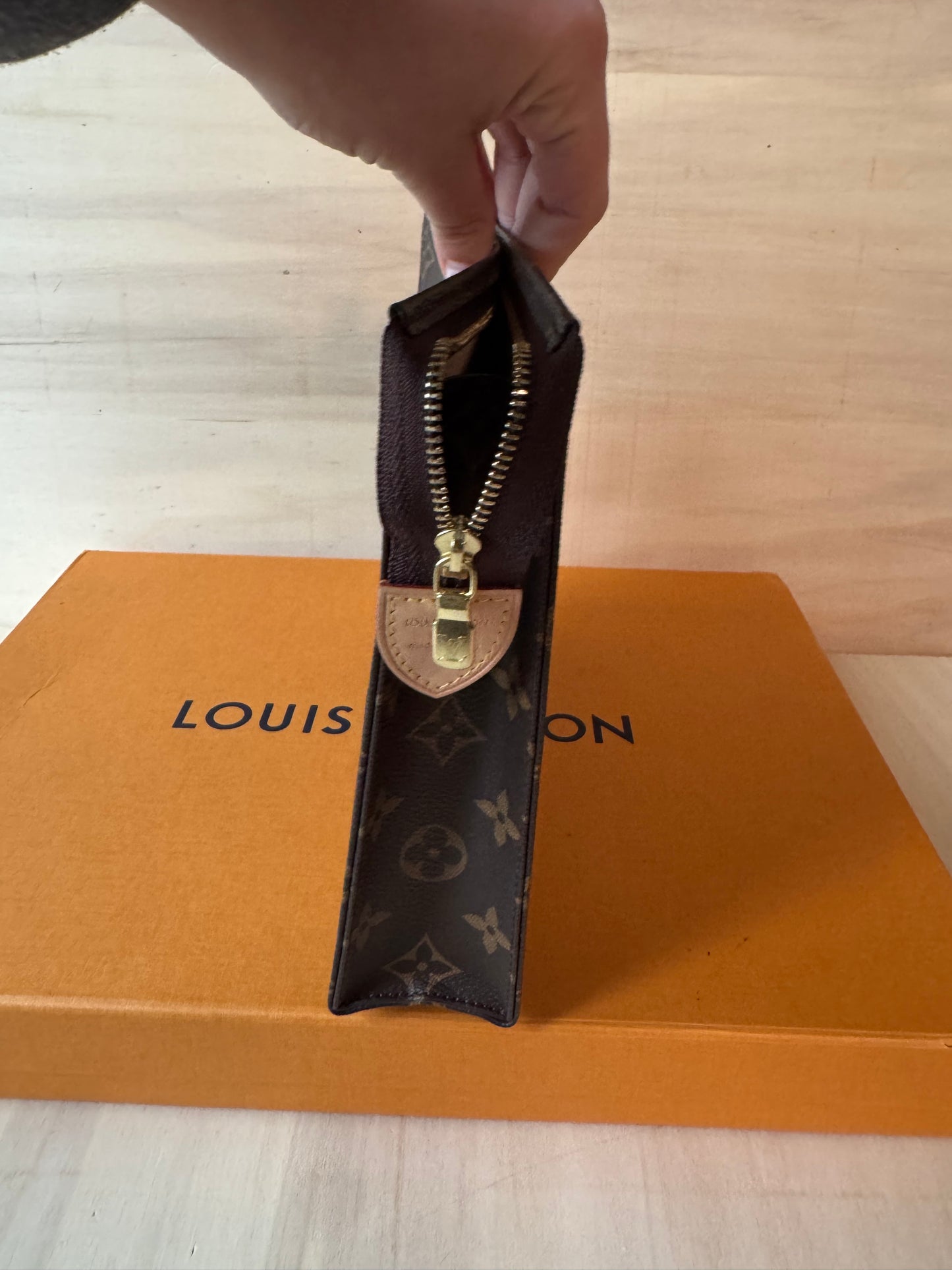 Louis Vuitton Toilette