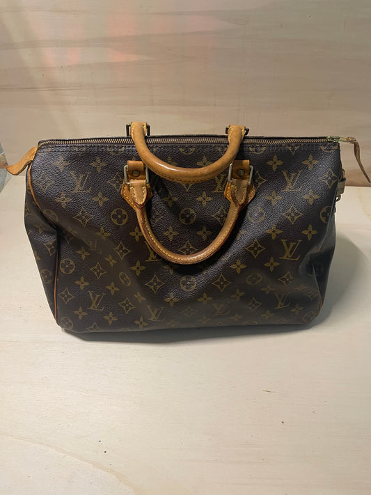 Louis Vuitton Speedy 35 monogram