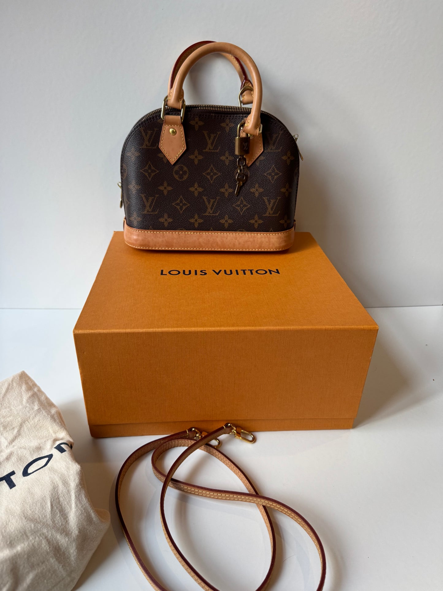 Louis Vuitton Alma BB