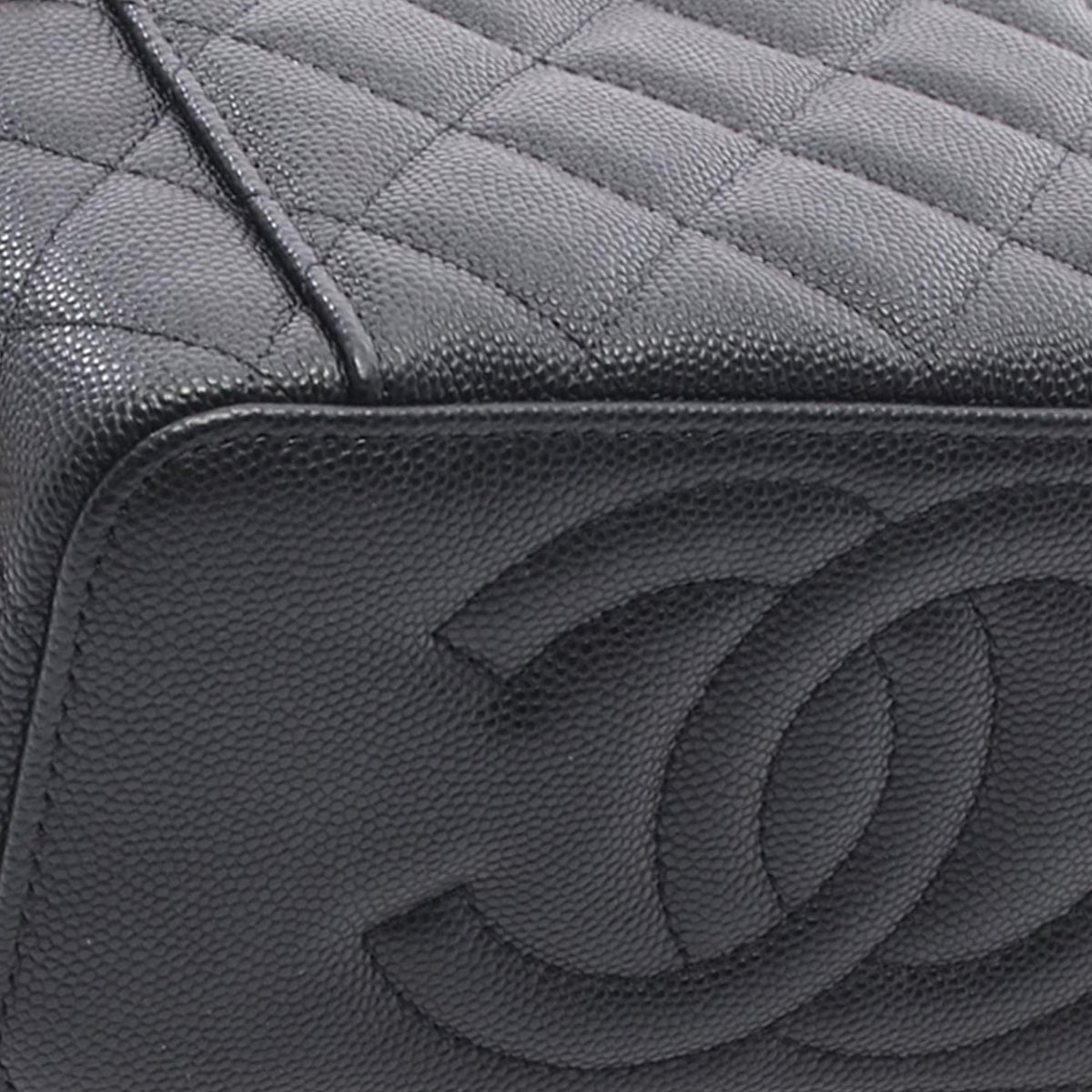 Chanel Small CC Quilted Caviar Vanity Case With Chain