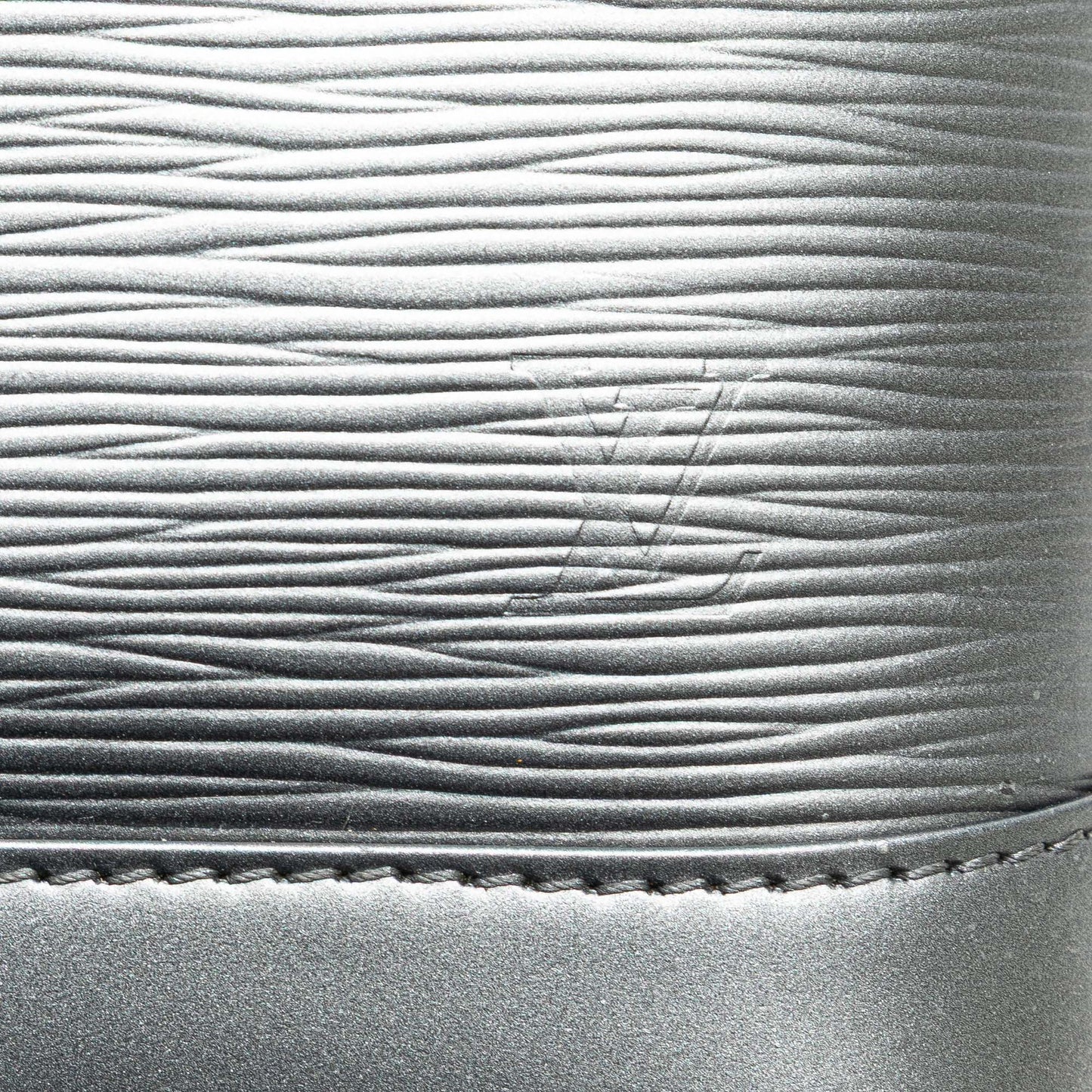 Louis Vuitton Epi Alma BB