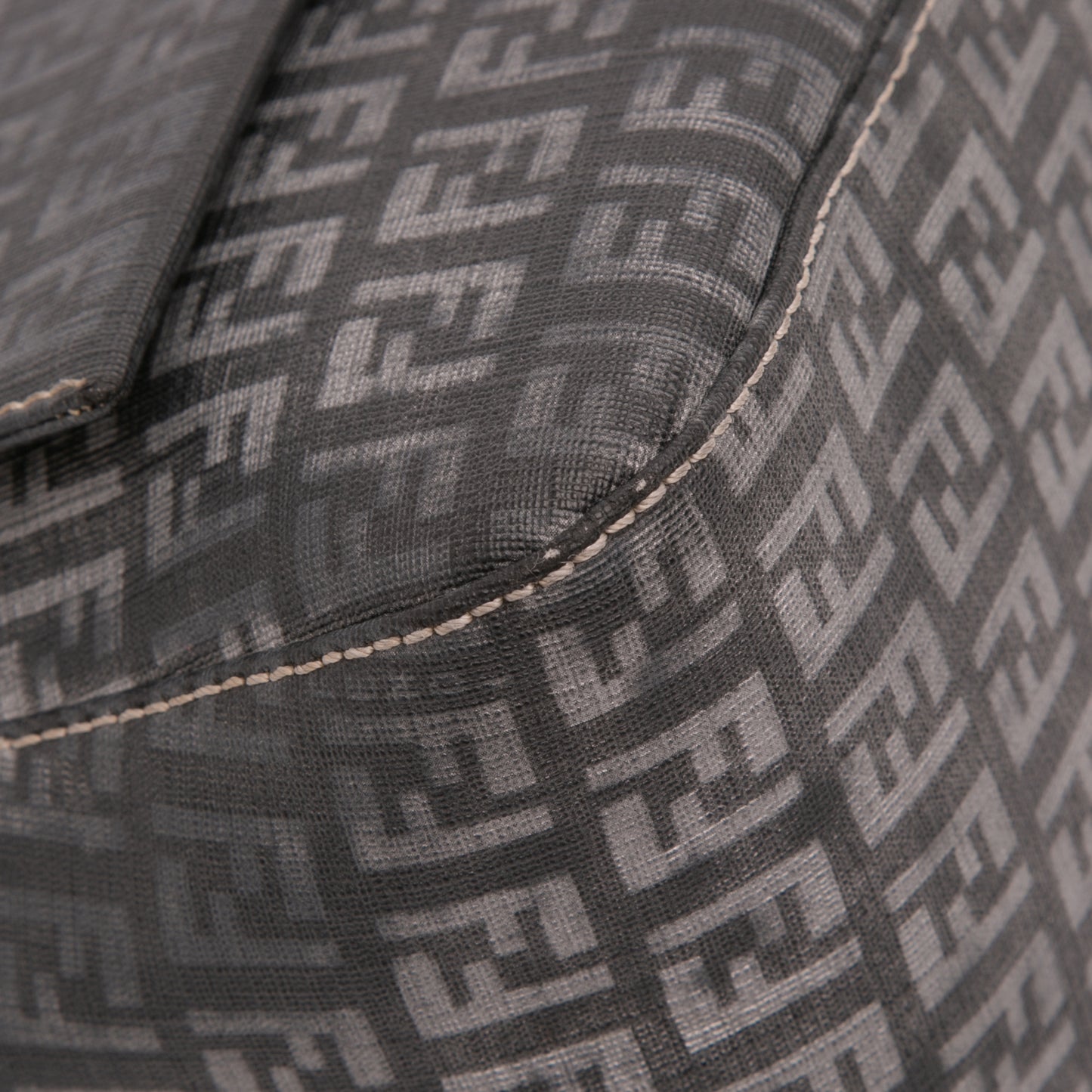 Fendi Zucchino Spalmati Chain Mamma Forever