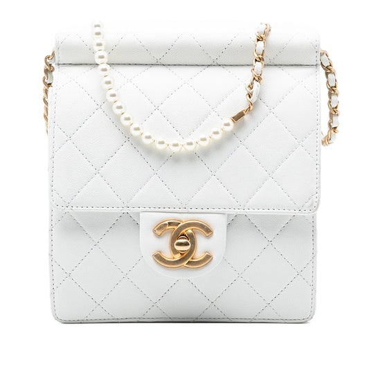 Chanel Chic Pearls Flap