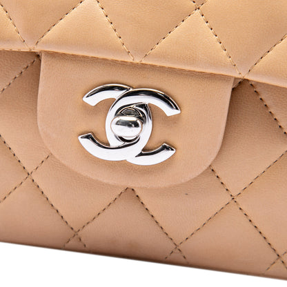 Chanel Timeless Medium Classic