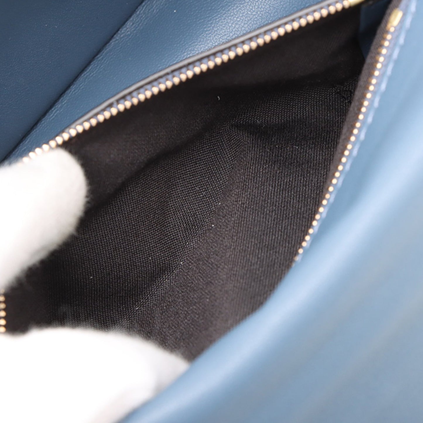 Fendi Baguette Midi Chain Bag