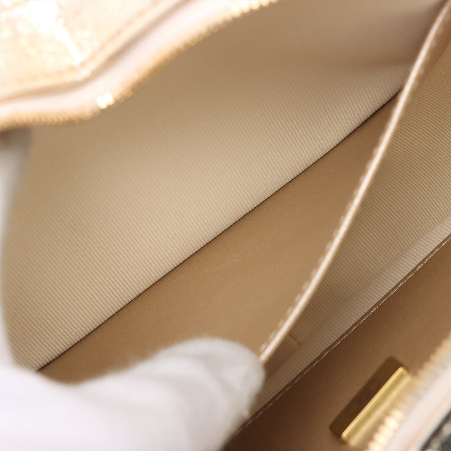 Chanel Metallic Quilted Lambskin CC in Love Heart Bag