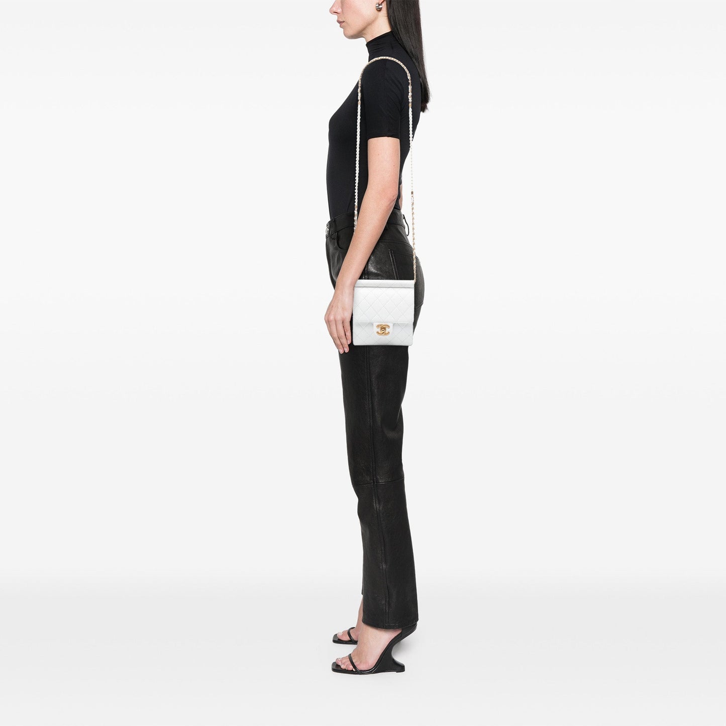 Chanel Chic Pearls Flap