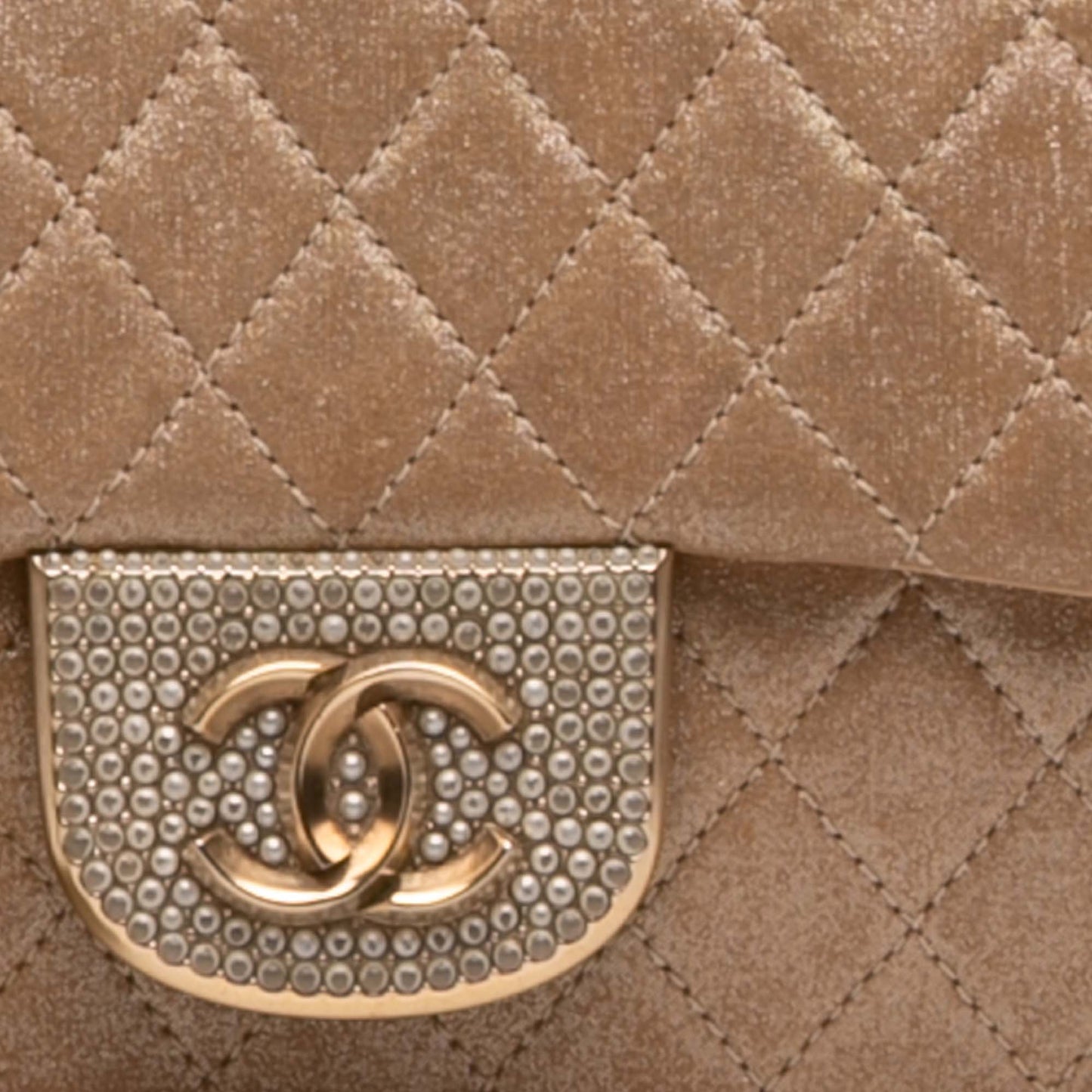Chanel Iridescent Lambskin Pearl CC Crystal Flap